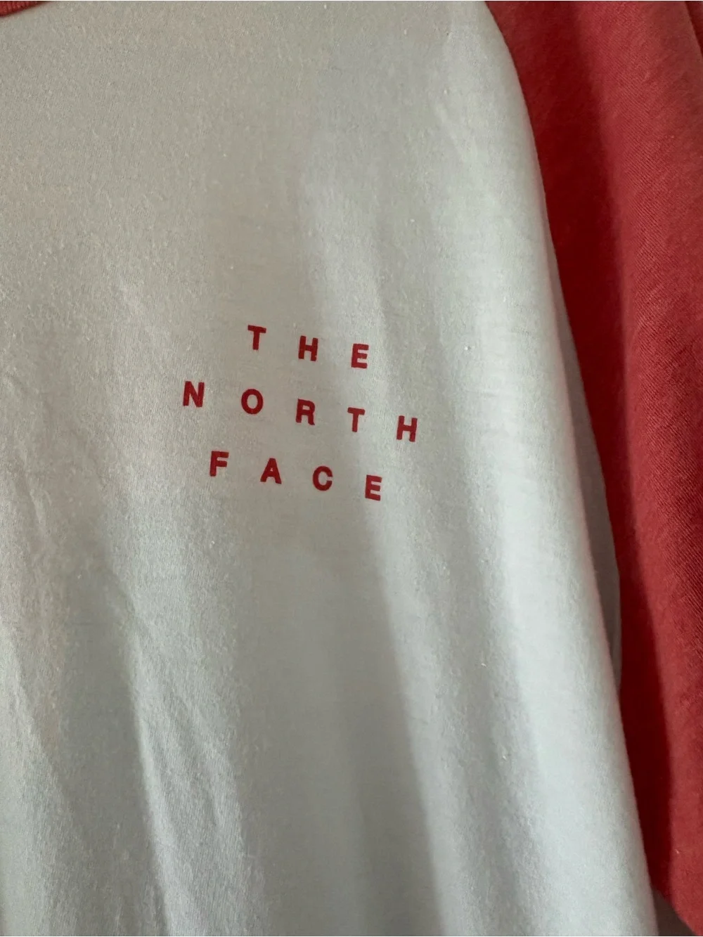 The North Face Men’s White Long-Sleeve Raglan Baseball Tee Exploring XXL